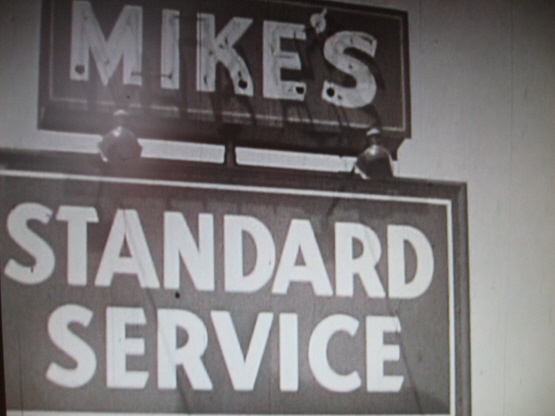 Mike's Standard, North Manchester