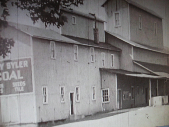 Clay Syler's Elevator & Coal Yard, North Manchester