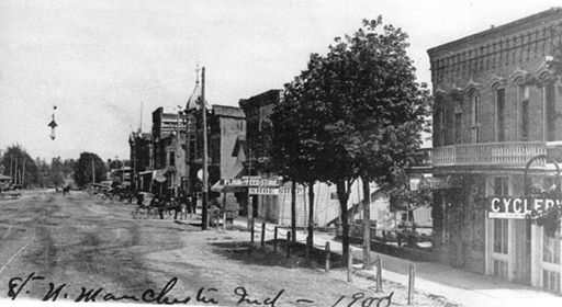 Lautzenhiser's Cyclery Shop, corner W. Main and S. Market St.